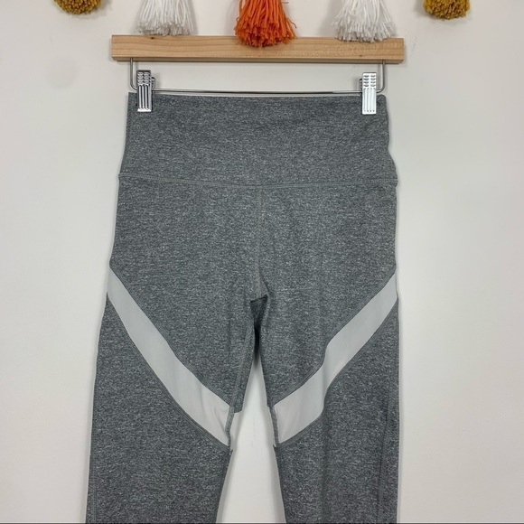 Aerie High Rise Gray White Mesh Insert 7/8 Leggings Size Small - Picture 3 of 11